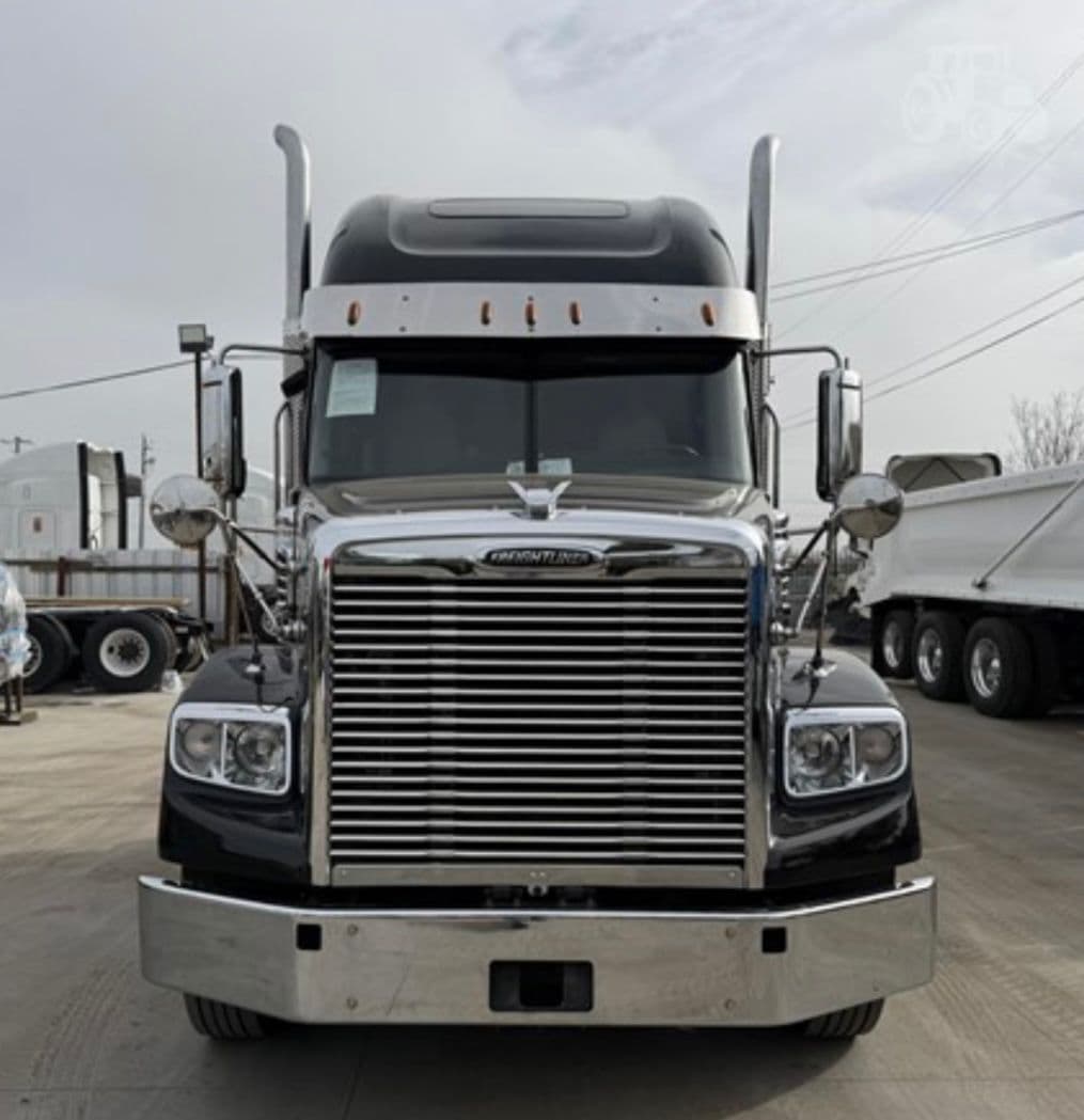 Freightliner 122SD thumbnail 3