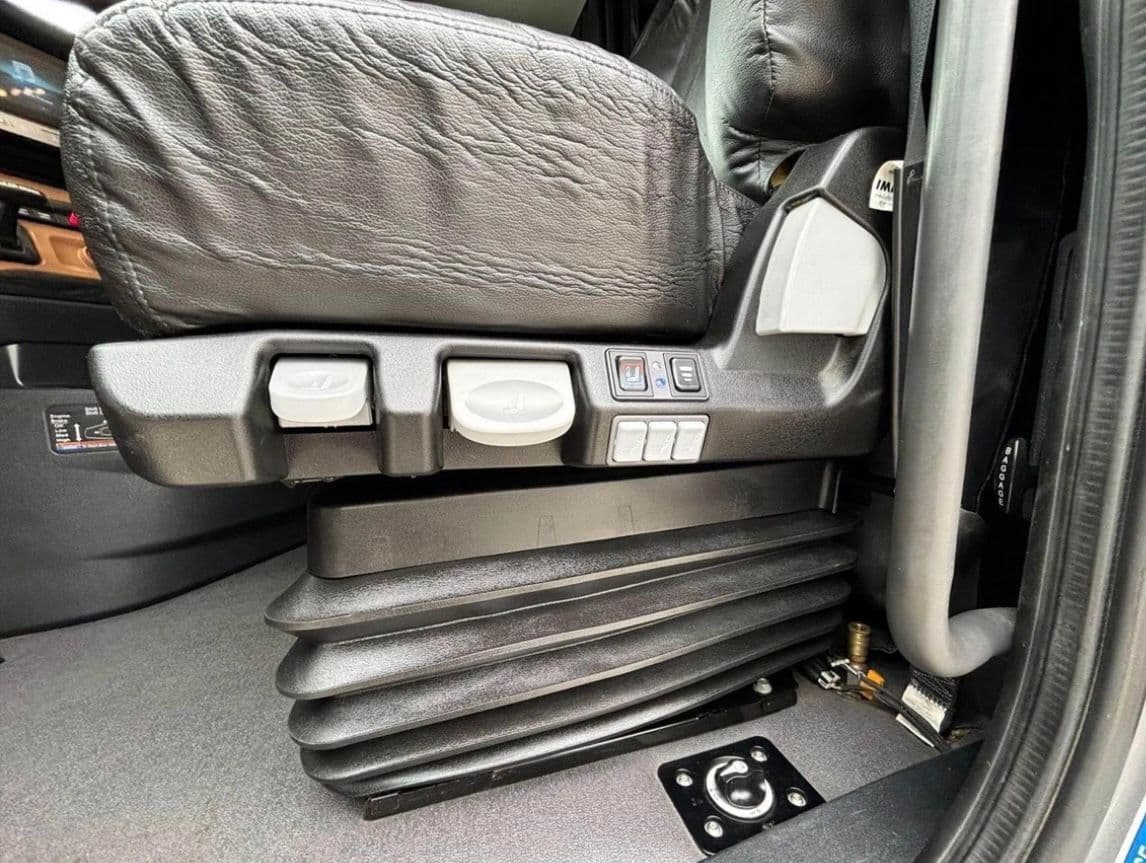 Freightliner Cascadia 126 thumbnail 5