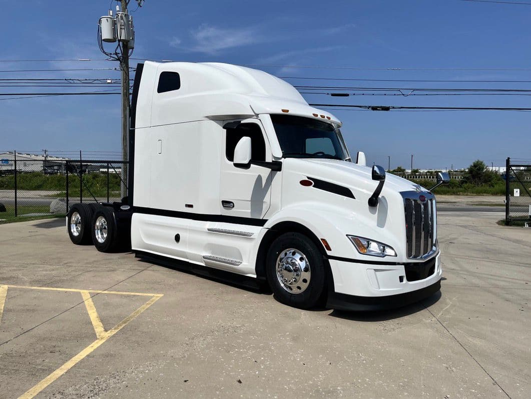 Peterbilt 579 thumbnail 5