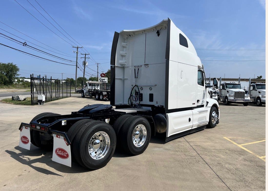 Peterbilt 579 thumbnail 6