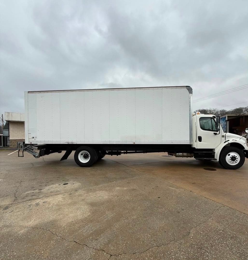 Freightliner M2 thumbnail 3