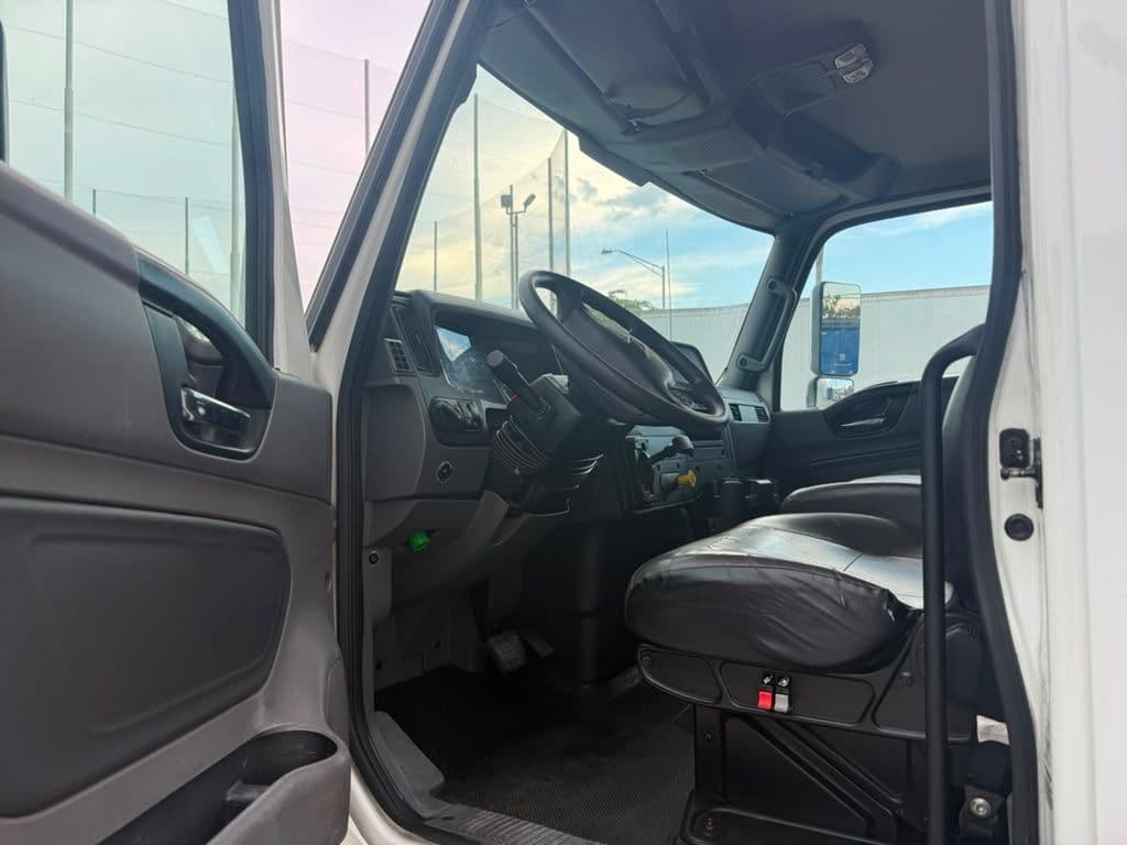 International 4300 thumbnail 7