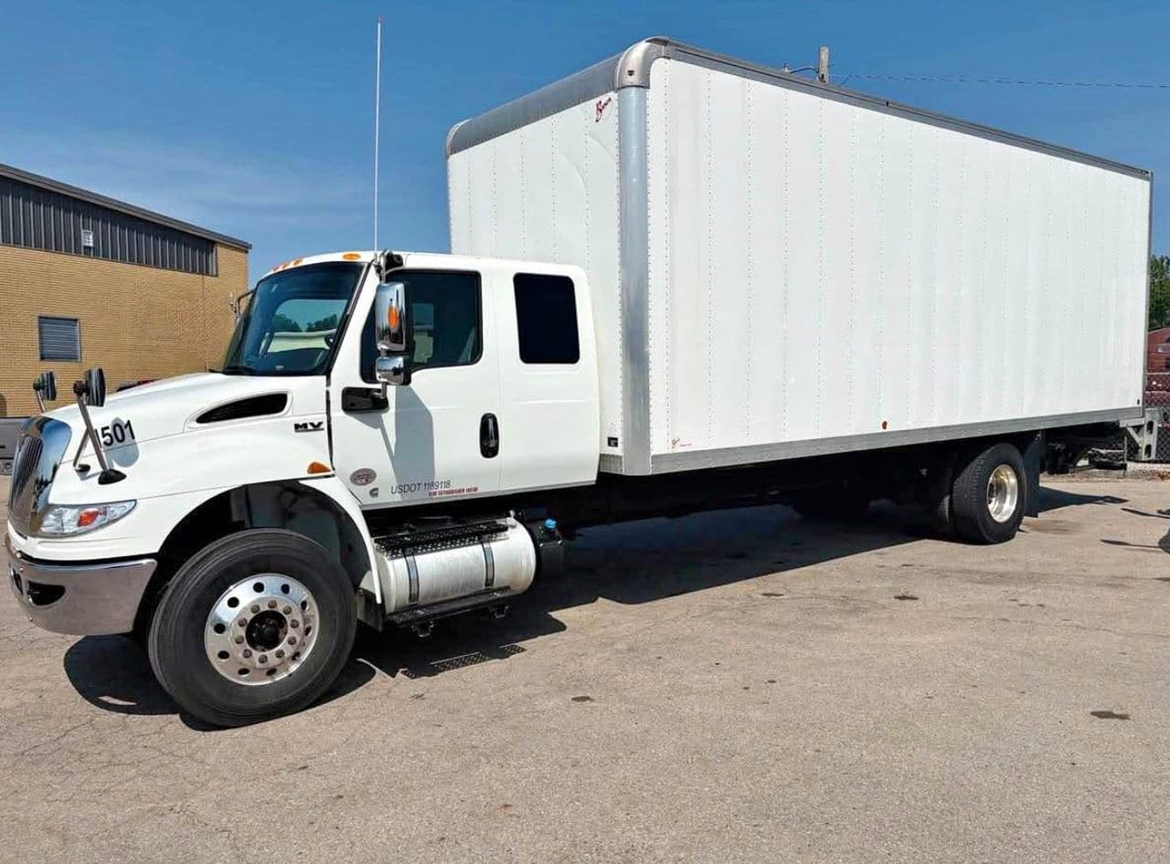 International MV607 Extended Cab Edition