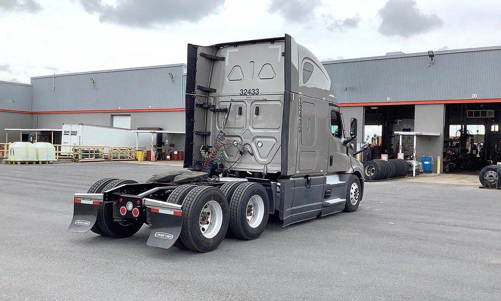 Freightliner Cascadia 126 thumbnail 10