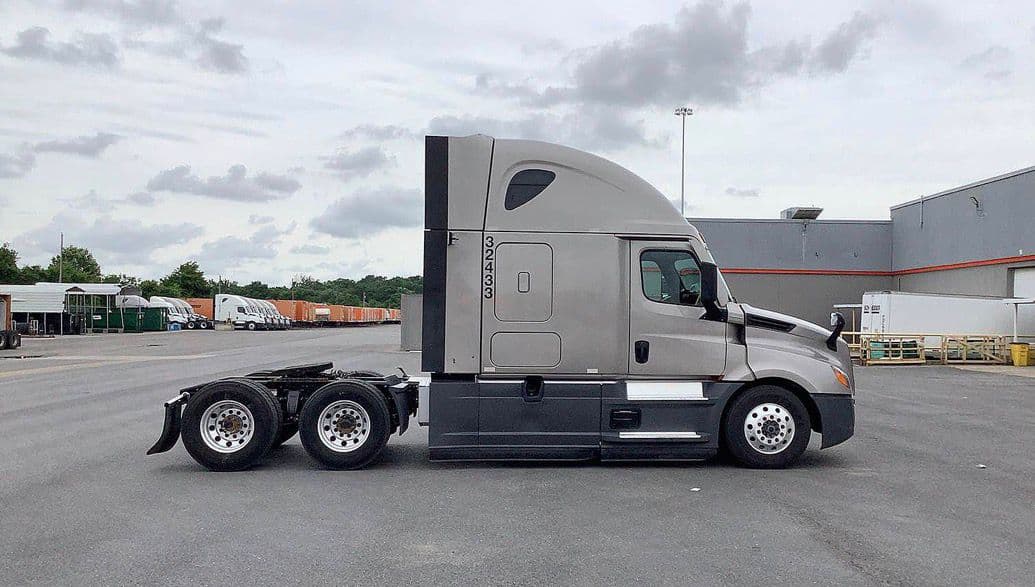Freightliner Cascadia 126 thumbnail 12