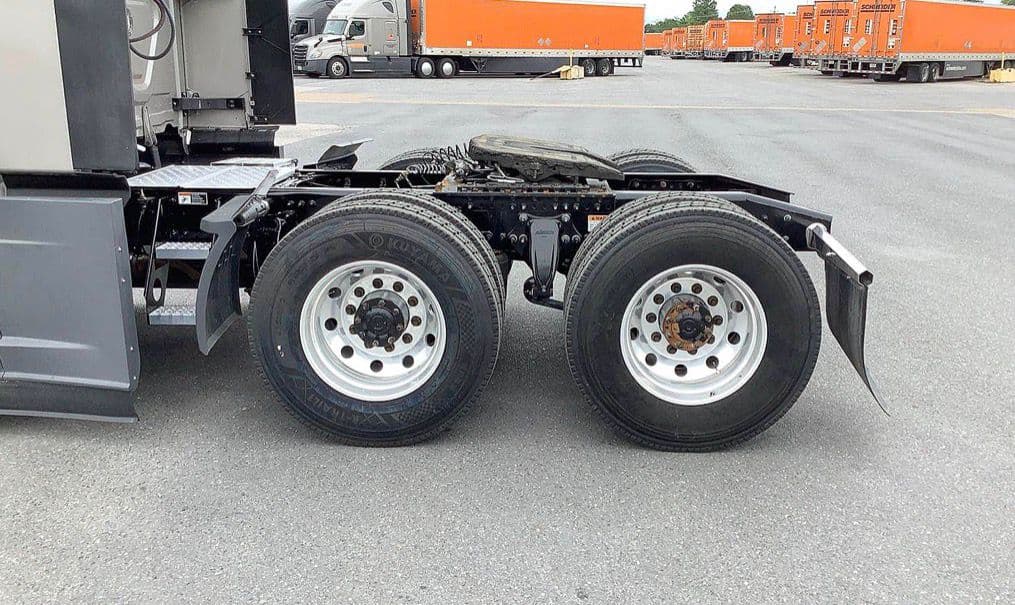 Freightliner Cascadia 126 thumbnail 7